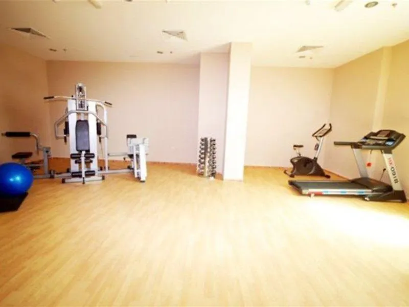 Al Bustan Tower Hotel Suites Шарджа Апарт-отель