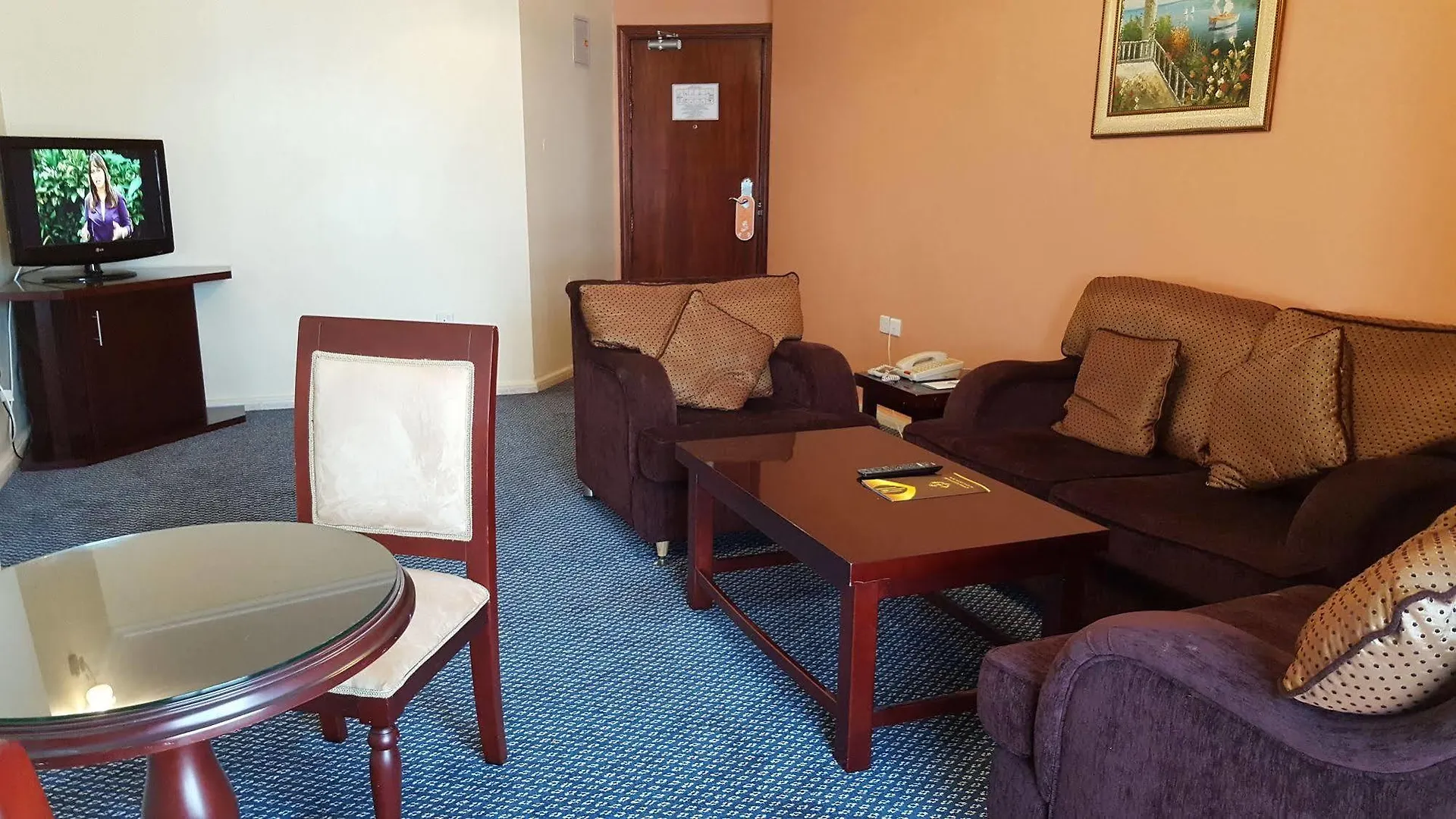 Al Bustan Tower Hotel Suites Sharjah 4*,  United Arab Emirates