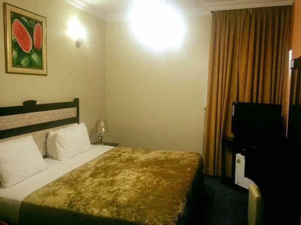**** Aparthotel Al Bustan Tower Hotel Suites Sharjah United Arab Emirates