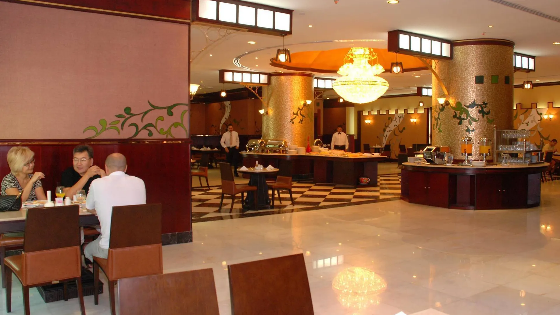 Al Bustan Tower Hotel Suites Шарджа